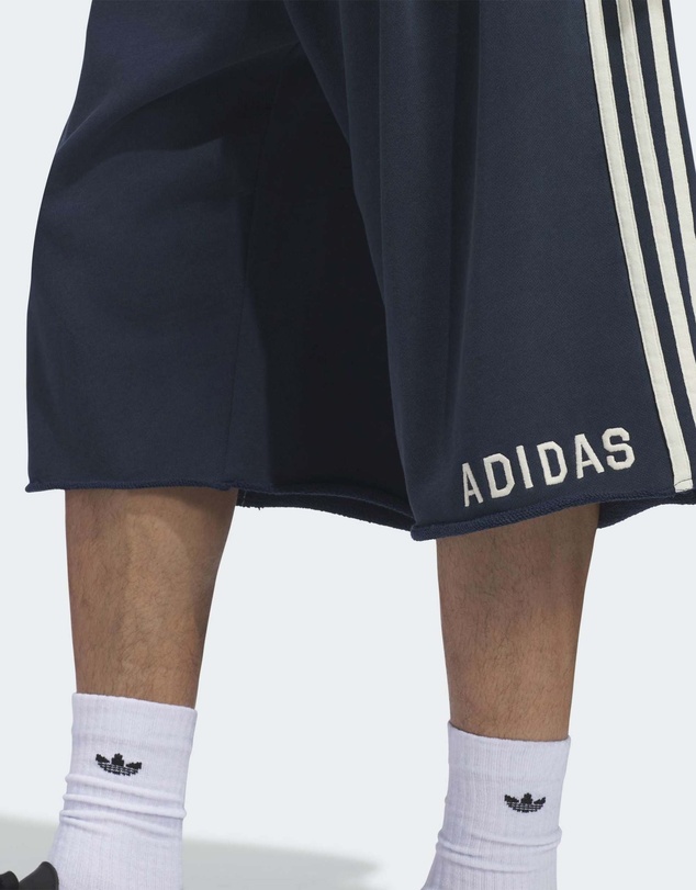 adidas Originals - ORIGINALS GRAPHIC SWEATSHORT Mens