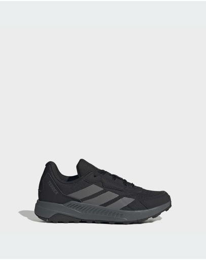 Core Black / Grey Five / Core Black
