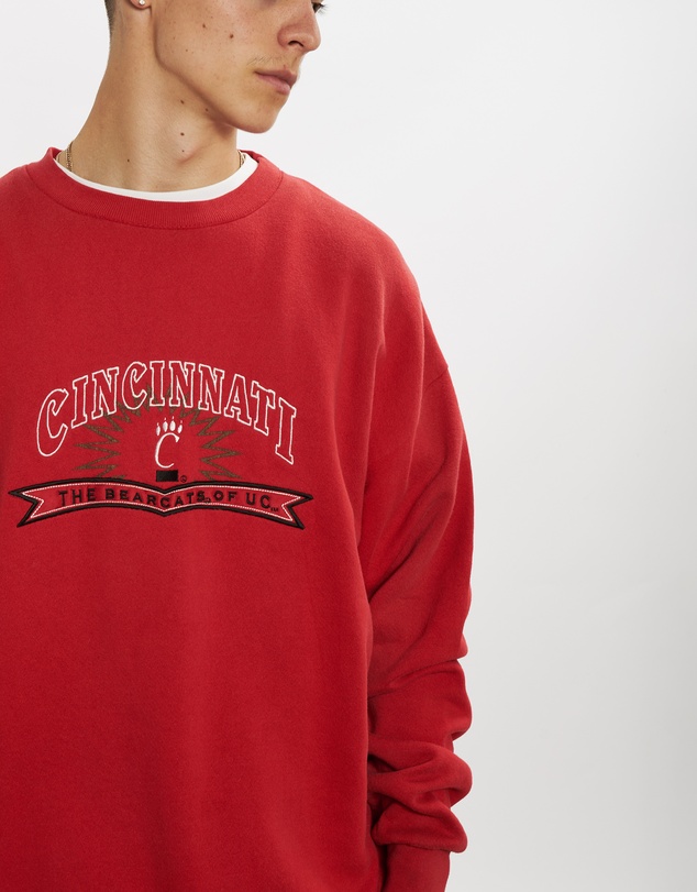 Vintage by The Real Deal - Pre Loved - 90s NCAA University of Cincinnati Bearcats Sweatshirt