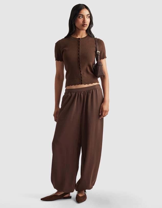 Decjuba - Maya Scallop Trim Button Top