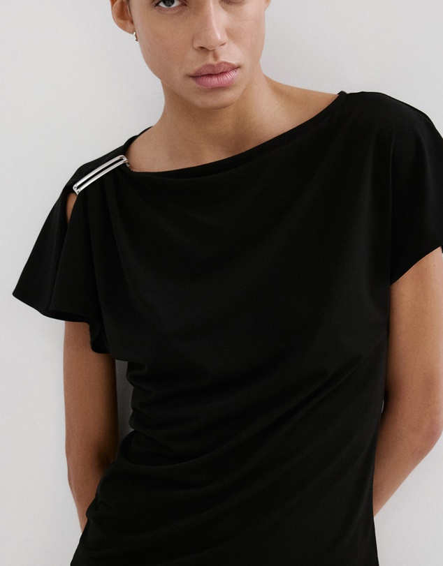 M.N.G - Metal Detail T-Shirt