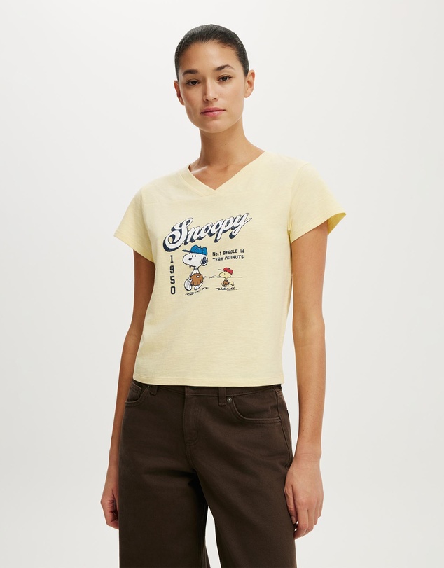 Cotton On - The Lcn V Neck Original Graphic Tee