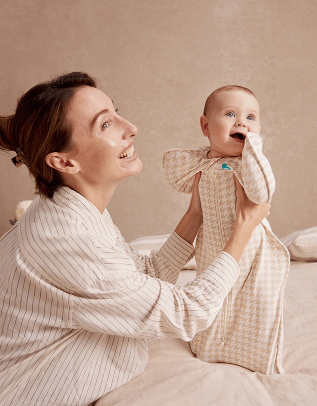 Love to Dream - Swaddle Up™ Original 1.0 TOG Stretch Cotton Houndstooth Tan