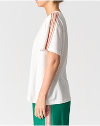 Walnut Melbourne - Lison Tee
