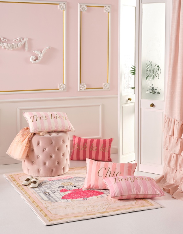 Claris the Chicest Mouse in Paris - Chic Filled Cushion