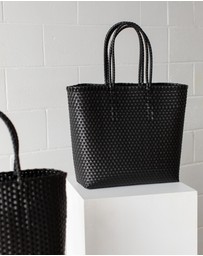 Mimmi Terra - Traveller Tote Nera