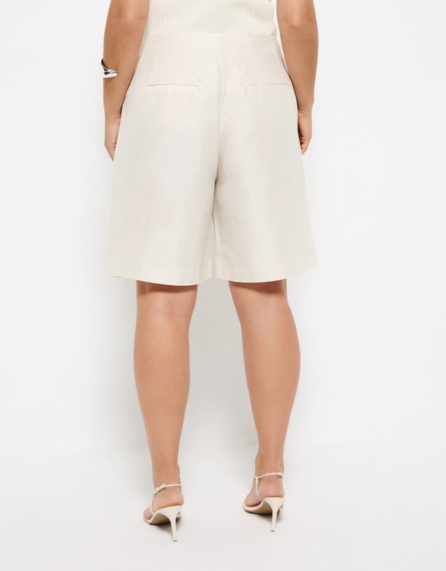 Commonry - Pleat Front Short