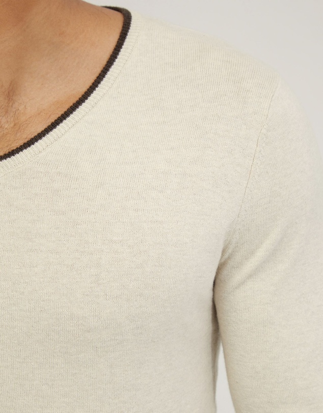 Oxford - Tipping V-Neck Knitted Top