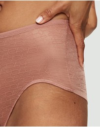 Triumph - Signature Sheer Maxi Brief