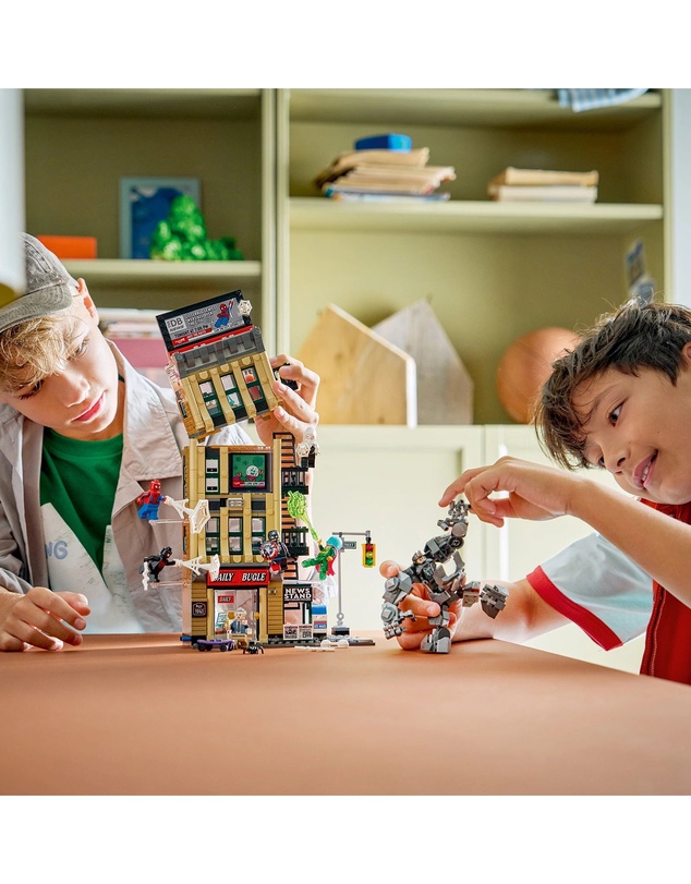 LEGO - 76342 Spiderman vs Mysterio The Daily Bugle