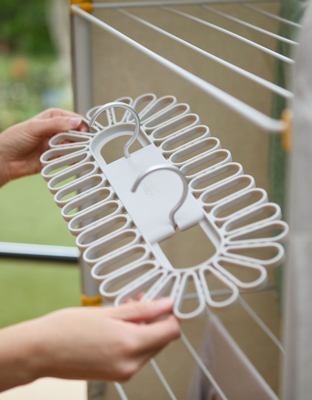 Joseph Joseph - Petal™ 32-Piece Small Item Drying Hanger