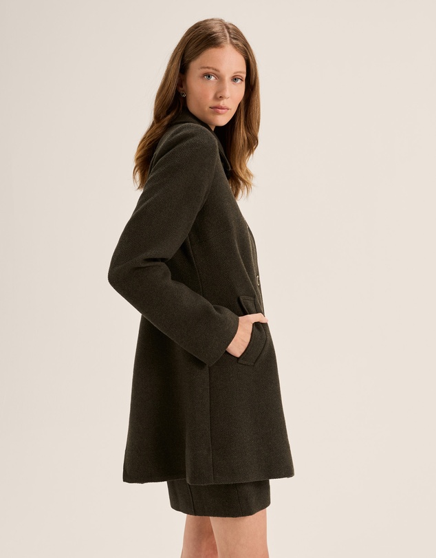 Review - Maisel Swing Coat