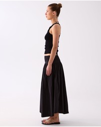 Style Addict - Elara Knot Tank