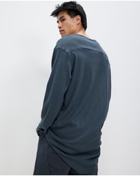 Surrounded By Ghosts - The Diaspore Rib Knit Long Sleeve Tail T-Shirt