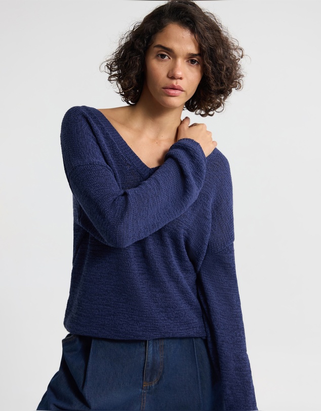Oxford - Fleur Chunky V-Neck Knit
