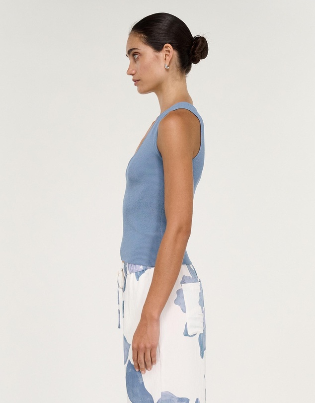 Staple the Label - Elva V Neck Knit Top