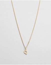 Kirstin Ash - Q Outline Initial Necklace