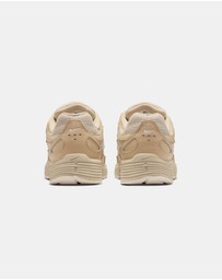 Nike - Nike P-6000 - Women's