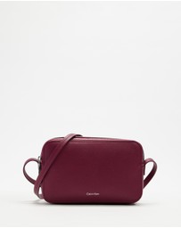 Calvin Klein - Foil Logo Elongated Camera Bag