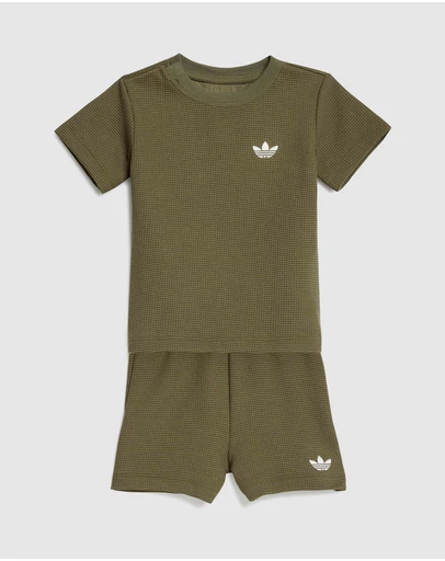 adidas Originals - Regular Waffle Shorts and T-Shirt Set - Babies-Kids