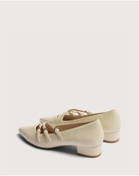 Review - Josephine Buckle Flat