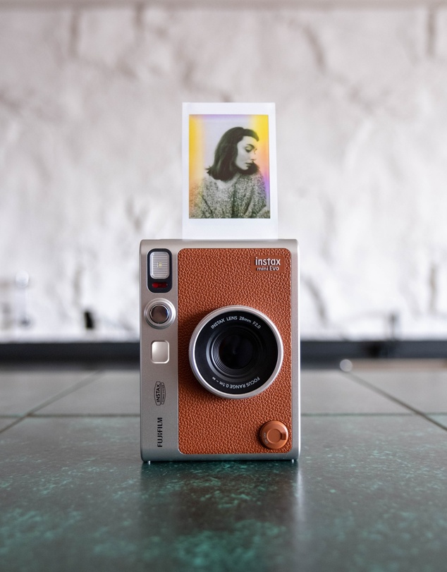 Fujifilm - Instax Mini Evo