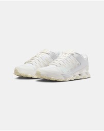Nike - Reax 8 TR - Women's
