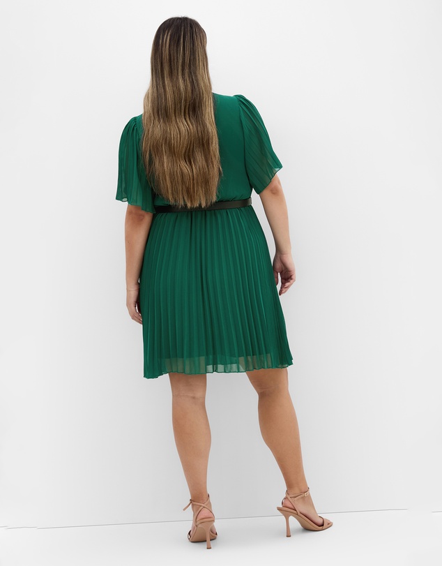 City Chic - Newberry Street Pleat Dress