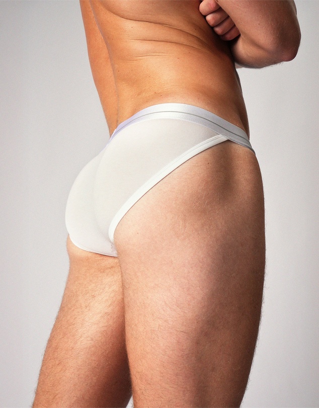 TEAMM8 - Icon Sports Brief