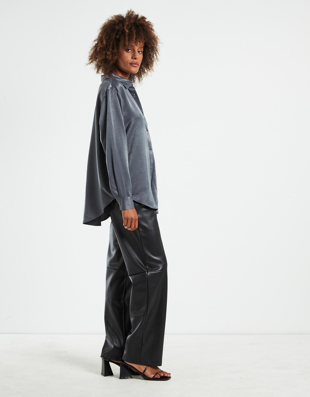 Alice In The Eve - Tina Silky Oversized Shirt