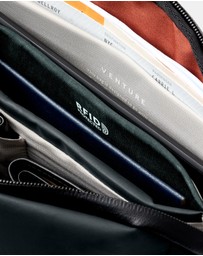 Bellroy - Venture Travel Crossbody