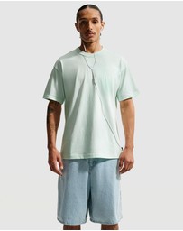 Nike - Sportswear Premium Essentials T-Shirt