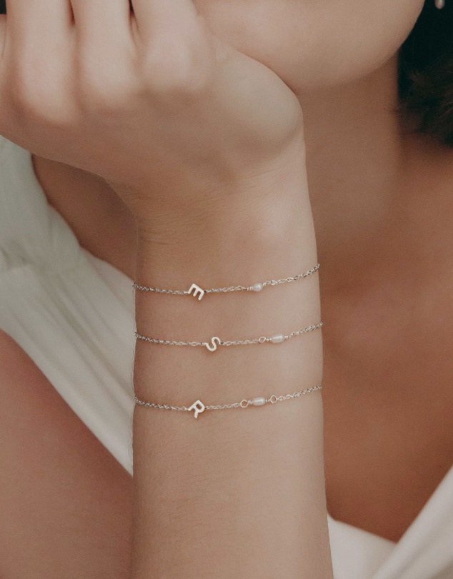 SAINT VALENTINE - Pearl Letter Bracelet - Silver
