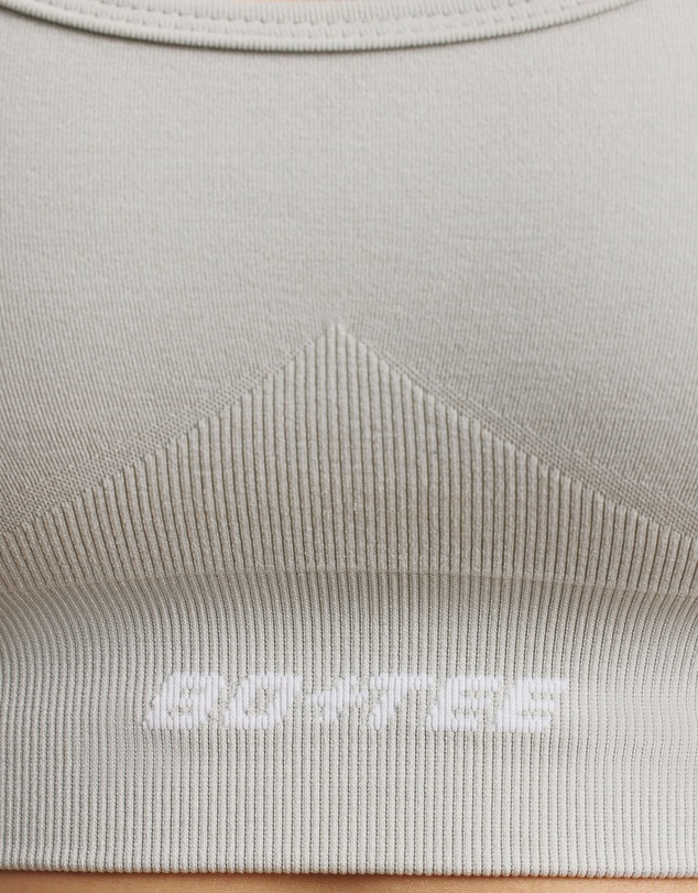 BO+TEE - Streamline Light Strappy Define Luxe Sports Bra