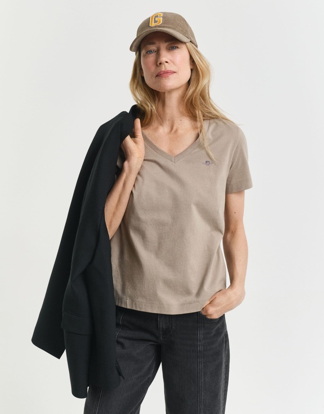 Gant - Shield V-Neck T-Shirt