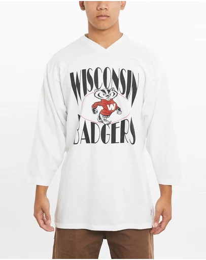 Vintage by The Real Deal - Pre Loved - Vintage 90s NCAA Wisconsin Badgers Jersey Tee