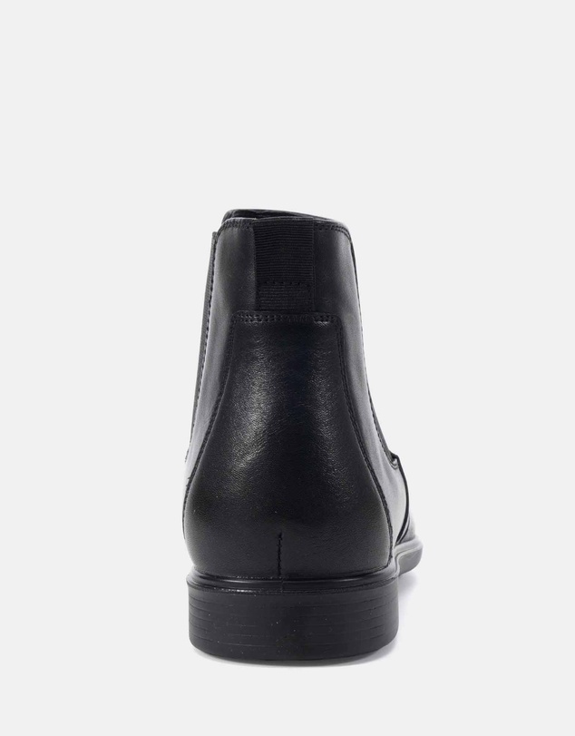 Clarks - Dorset Black