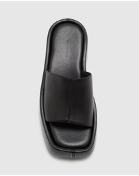 Nakedvice - The Natalie Black Flatform