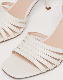 Review - Chloe Heel