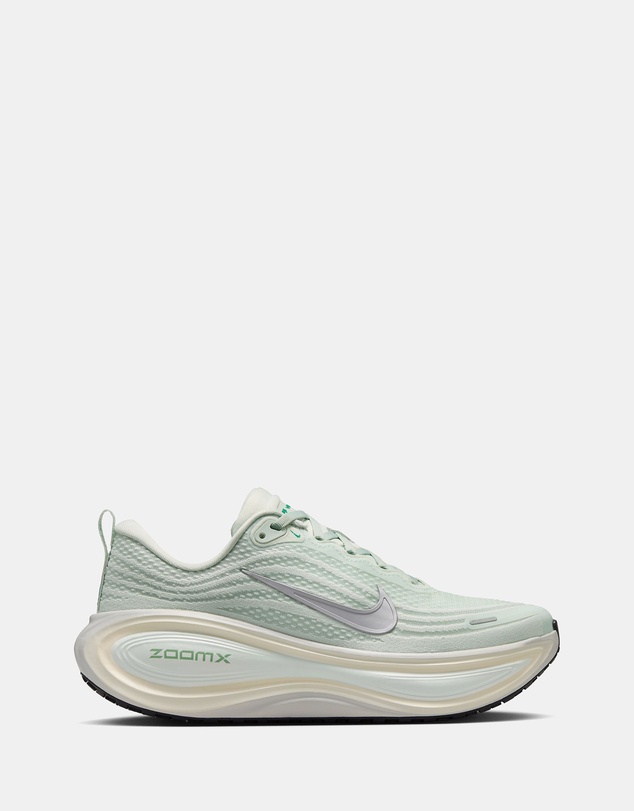 Nike - Vomero Plus - Women's