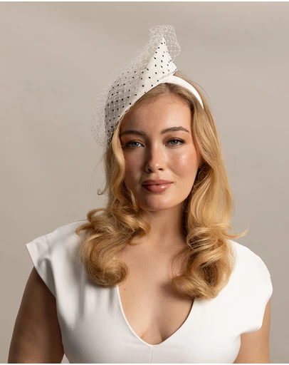 Morgan & Taylor - Willow Fascinator in Ivory White