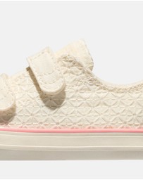 Converse - Chuck Taylor All Star 2V Crochet Infant