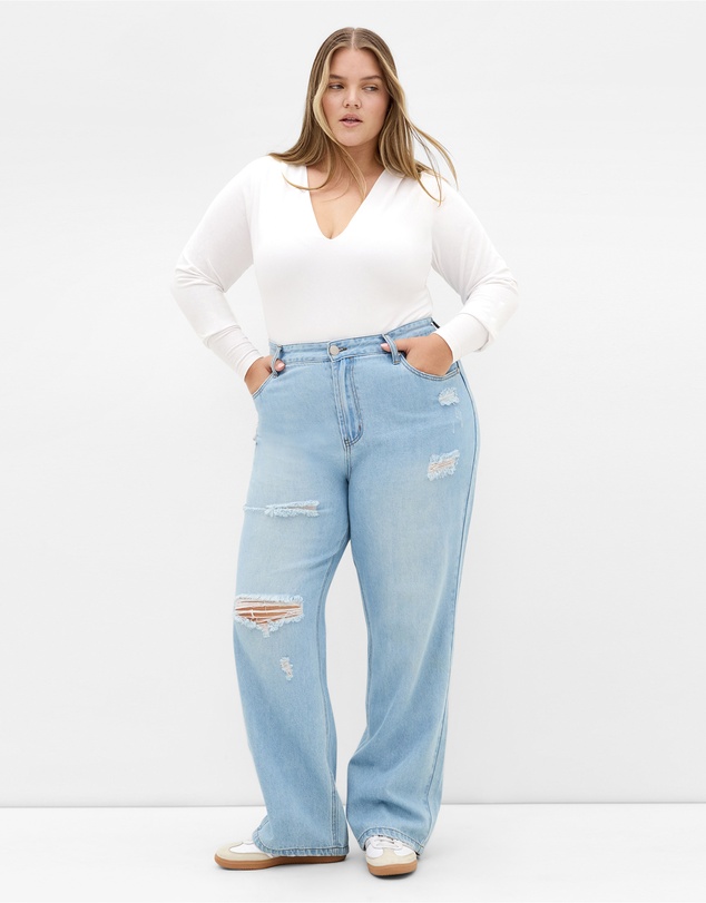 City Chic - Plus size Harley Fit Rochelle Straight Leg Jean - light wash
