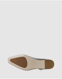 Beau Coops - Rainier Ballerinas