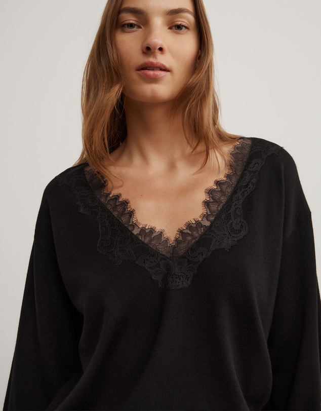 Witchery - Lace Detail V-neck Knit