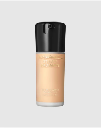 MAC - Studio Radiance Serum Powered Foundation - NC18