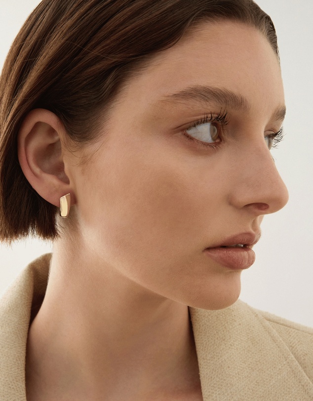 Najo - Versailles Yellow Gold Huggie Earrings