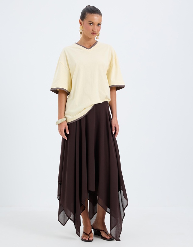 Calli - Kate Contrast V Neck Oversized Tee