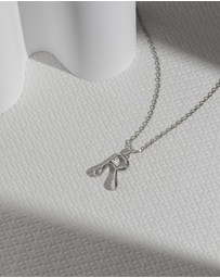 Wanderlust + Co - Alphabet Bubble Silver Necklace - Letter R