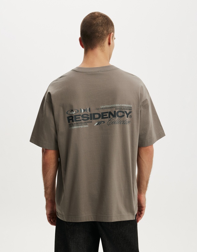 Cotton On - Box Fit Text T-Shirt